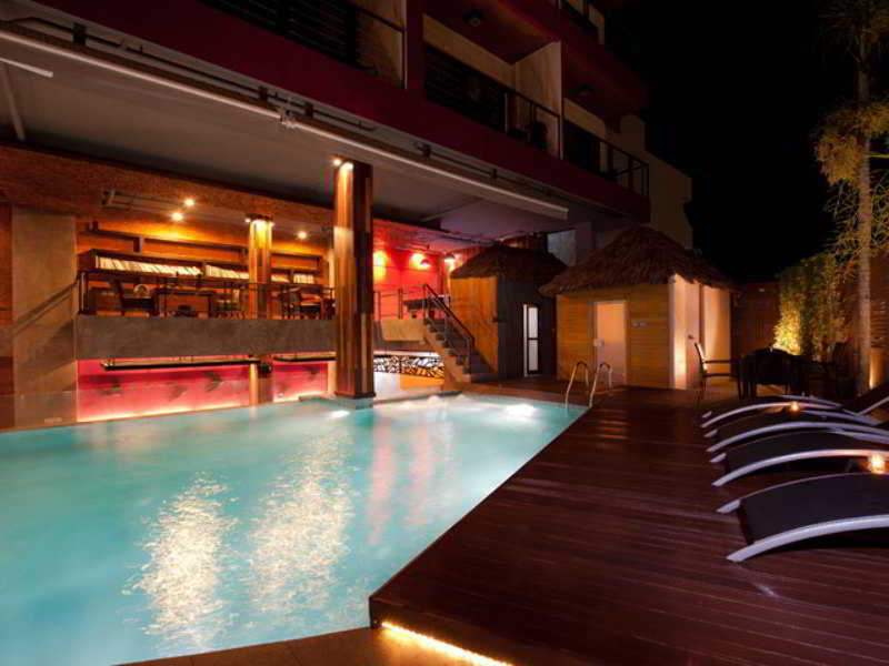 De Coze Hotel Patong Bagian luar foto